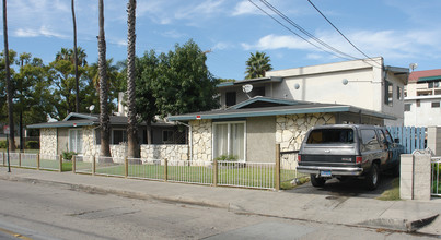 425-427 W Washington Ave in Santa Ana, CA - Building Photo - Building Photo