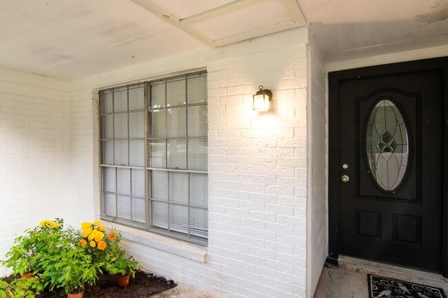 1702 Athens Dr in New Caney, TX - Building Photo - Building Photo