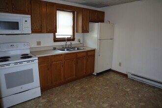 454 3rd St, Unit 454 in California, PA - Building Photo - Building Photo