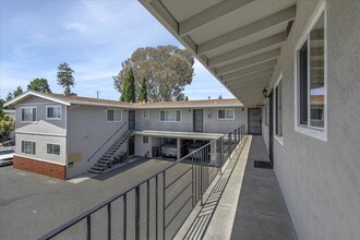 14746 Martell Ave in San Leandro, CA - Building Photo - Building Photo