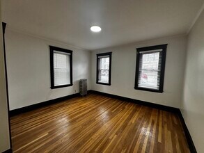 40 Breed St, Unit 1 in Boston, MA - Foto de edificio - Building Photo