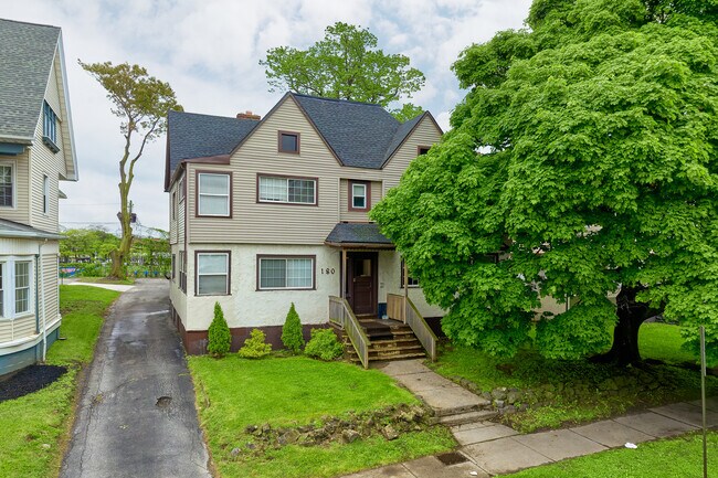 180 Alexander St