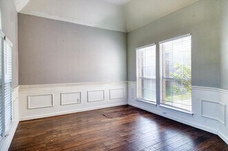 2712 Summertree Dr in Carrollton, TX - Building Photo - Building Photo