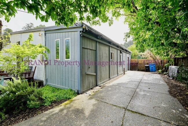 property at 10 Park St