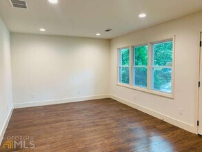 364 Brooks Ave SW in Atlanta, GA - Building Photo - Building Photo