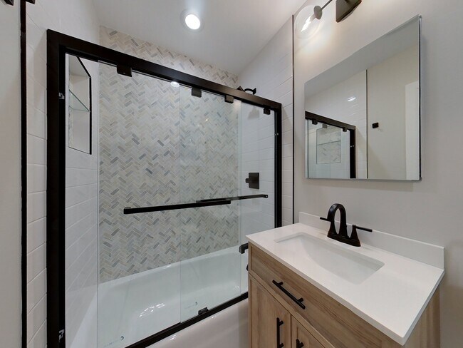 314 3rd St in Union City, NJ - Building Photo - Building Photo