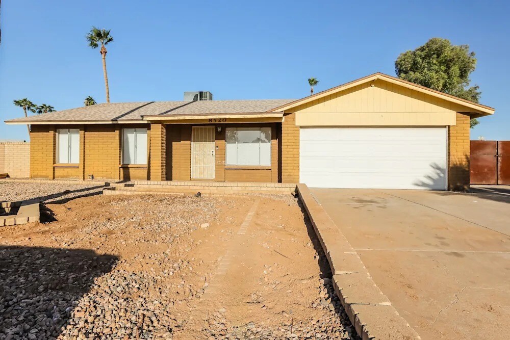 8521 N 54th Dr in Glendale, AZ - Building Photo
