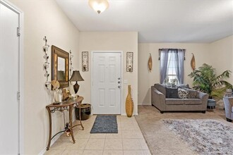 6917 Longford Trail, Unit 1003-302 in Austin, TX - Building Photo - Building Photo