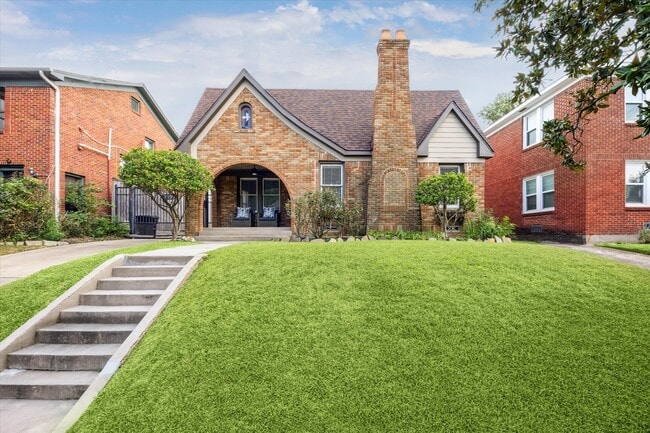 1935 W McKinney St in Houston, TX - Building Photo - Building Photo