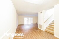 8450 Ariel St photo'