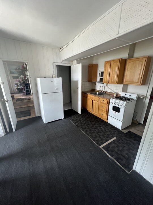 14102 70th Ave, Unit 1R in Flushing, NY - Building Photo