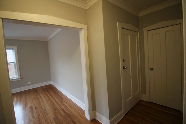 4402 W Belden St, Unit 2 in Chicago, IL - Building Photo - Building Photo