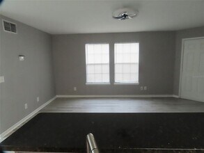 5986 Westgate Dr in Orlando, FL - Building Photo - Building Photo