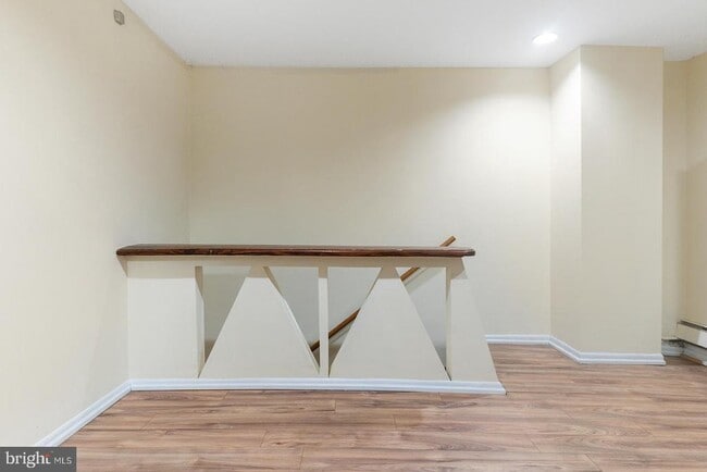 property at 1343 E Hewson St