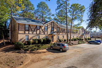 Miller Apartments in Albany, GA - Building Photo - Building Photo