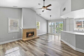 79 Fleurance St in Laguna Niguel, CA - Foto de edificio - Building Photo