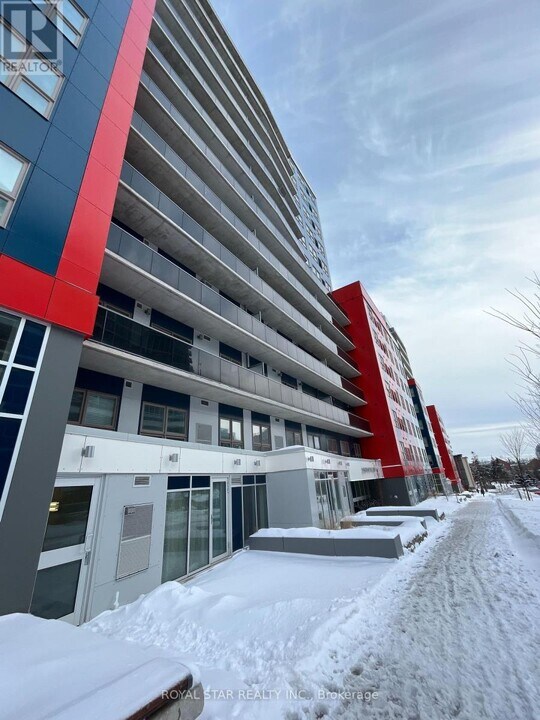 258B Sunview St in Waterloo, ON - Building Photo