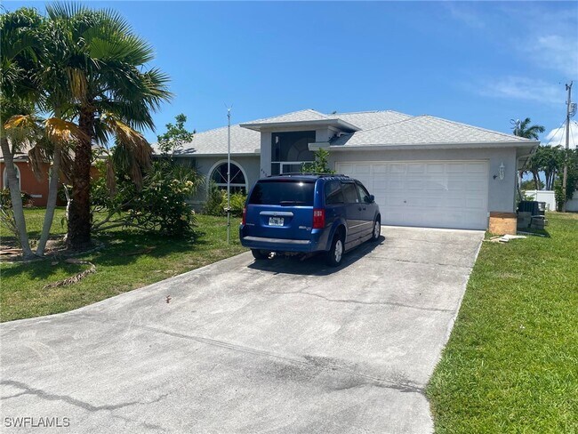 4602 SW 6th Pl in Cape Coral, FL - Foto de edificio - Building Photo