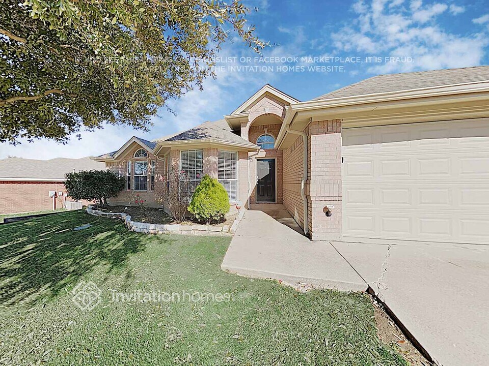 7907 Blue Duck Trail in Arlington, TX - Building Photo