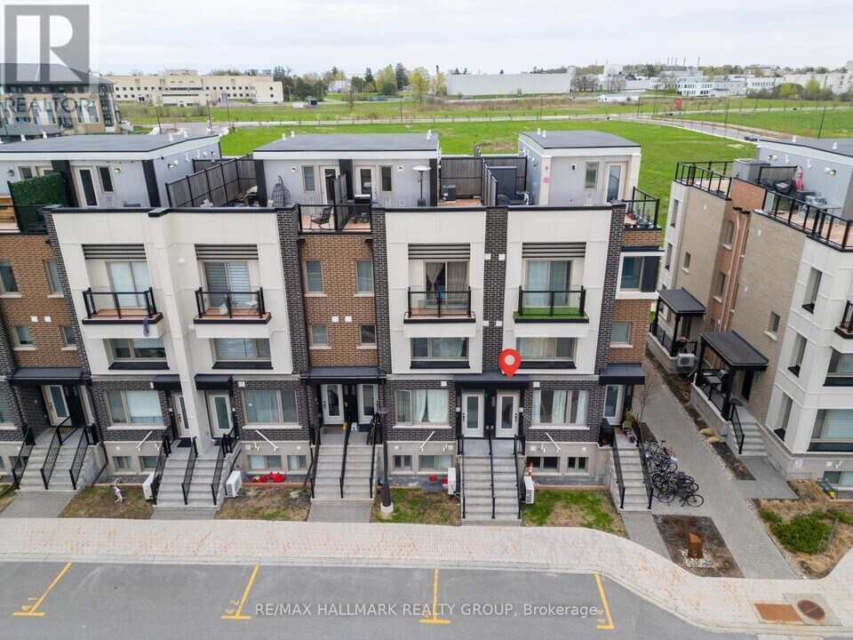 545 Ozawa Private in Ottawa, ON - Building Photo