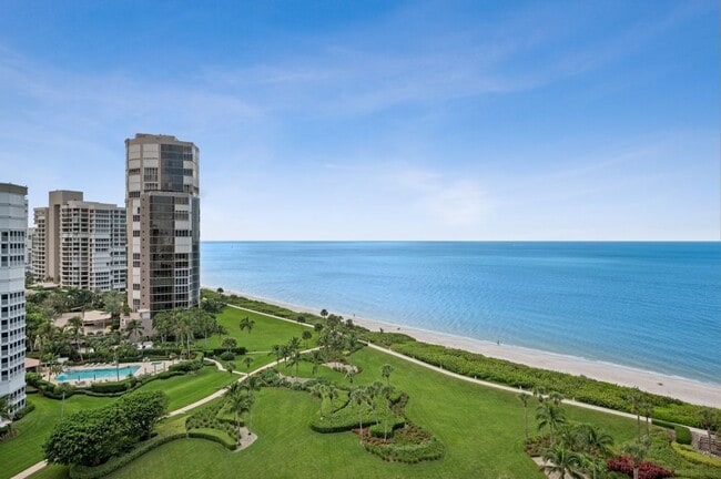 property at 4551 Gulf Shore Blvd N