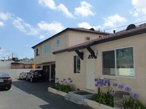 13810 Sherman Way in Van Nuys, CA - Building Photo - Building Photo