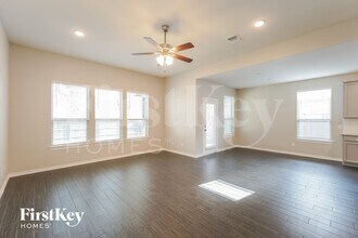 9714 Birdsnest Ct in Spring, TX - Foto de edificio - Building Photo