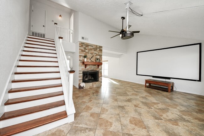 property at 601 E Castle Harbour Dr