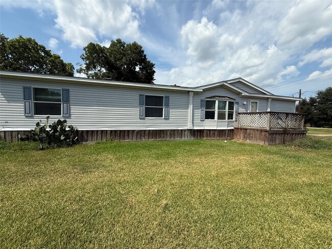 property at 833 Algoa-Friendswood Rd