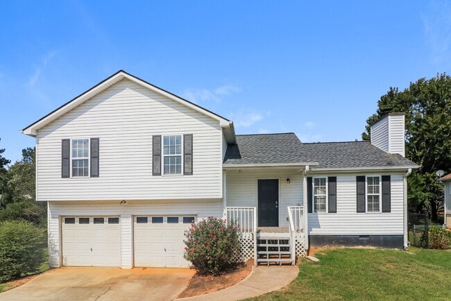property at 417 Remington Ct