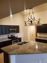 9602 Paloma Creek Dr in Tomball, TX - Foto de edificio - Building Photo