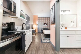 520 Martin Luther King Jr Blvd in Macon, GA - Building Photo - Building Photo