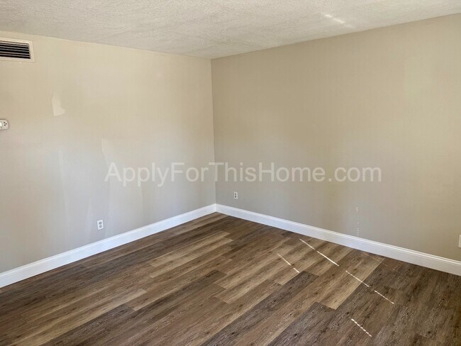 3906 E Bird St in Tampa, FL - Building Photo - Building Photo