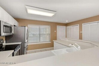 1412 First St in Jacksonville Beach, FL - Building Photo - Building Photo