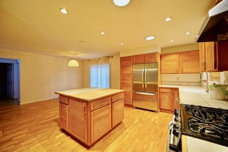 104 Lobo Vista in Novato, CA - Building Photo - Building Photo