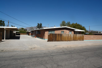 Camilla Villa in Tucson, AZ - Foto de edificio - Building Photo