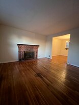8102 Carey Branch Dr in Fort Washington, MD - Building Photo