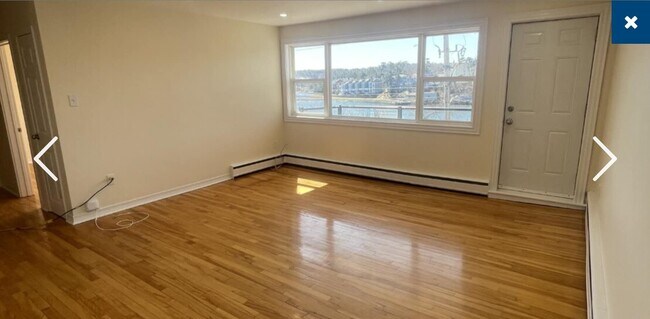 7137 Quinpool Rd in Halifax, NS - Building Photo - Building Photo