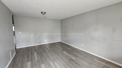 9504 Evesham Rd in Jacksonville, FL - Building Photo - Building Photo