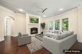 4302 Meyerwood Dr in Houston, TX - Foto de edificio - Building Photo