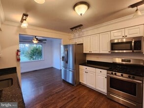 4 Oriole Dr in Voorhees Township, NJ - Building Photo - Building Photo