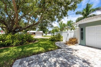 12103 71st Way in Largo, FL - Building Photo - Building Photo