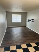 2200 Pearce Ave, Unit 1 in Albany, GA - Foto de edificio - Building Photo
