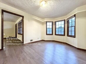 316 Scarlett Ln in Woodstock, GA - Building Photo - Building Photo