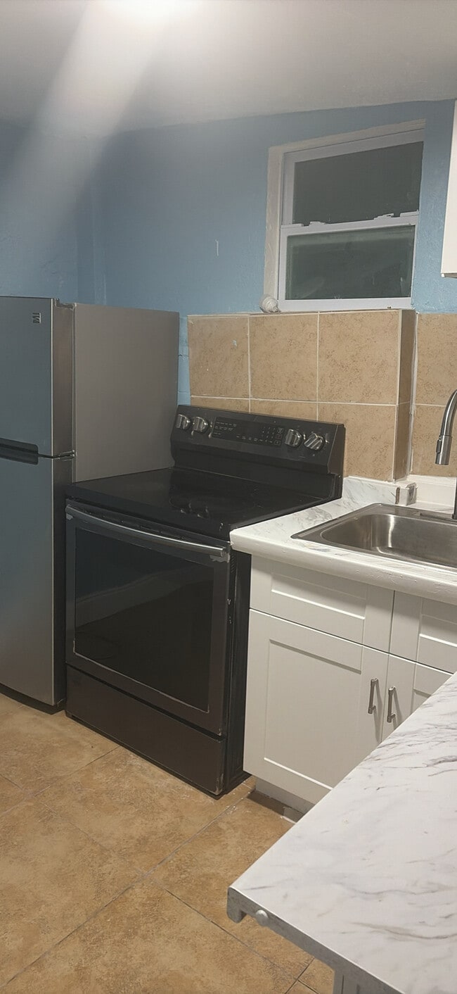 8803 SW 11th St in Boca Raton, FL - Building Photo - Building Photo