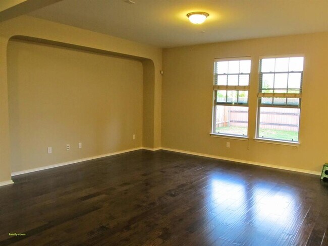 14308 Lake Victor Dr in Pflugerville, TX - Building Photo - Building Photo