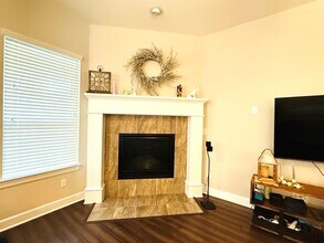 325 Navigator Dr in Austin, TX - Building Photo - Building Photo