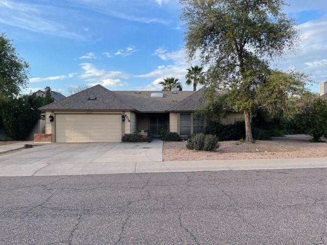 8038 E McLellan Blvd