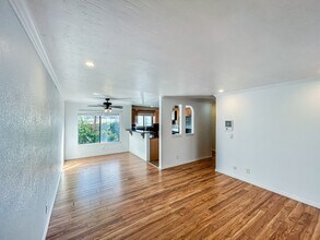 3209 Midway Dr in San Diego, CA - Building Photo - Building Photo