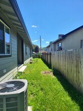 609 S Washington Ave in Centralia, WA - Building Photo - Building Photo